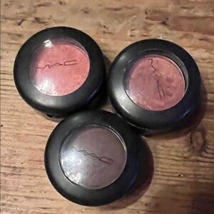 MAC Cosmetics Blush Trio - Rose, Cocoa, Plum